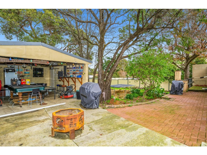17 Cotherstone Road, Kalamunda WA 6076