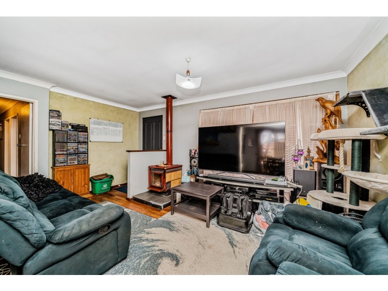 17 Cotherstone Road, Kalamunda WA 6076