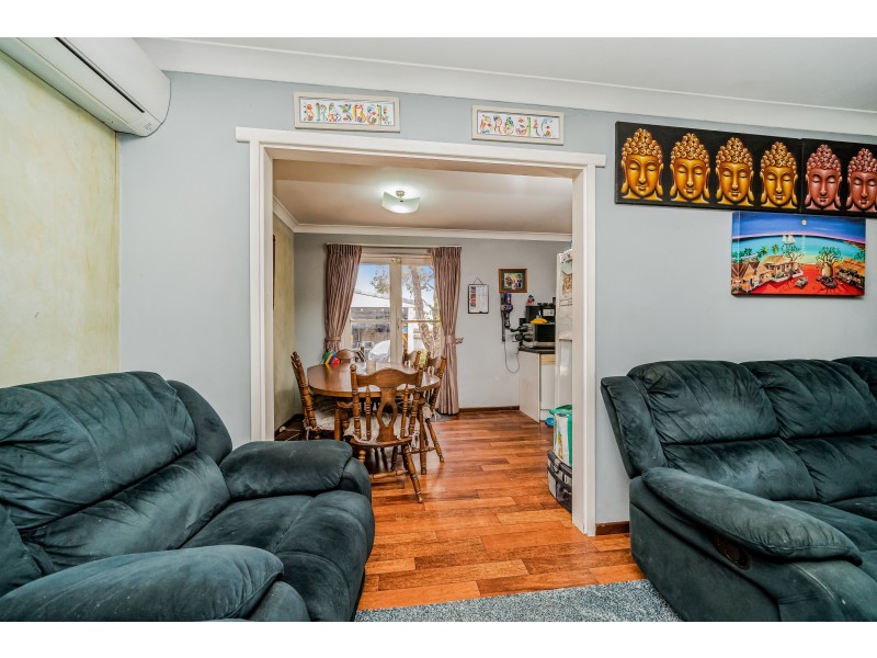 17 Cotherstone Road, Kalamunda WA 6076