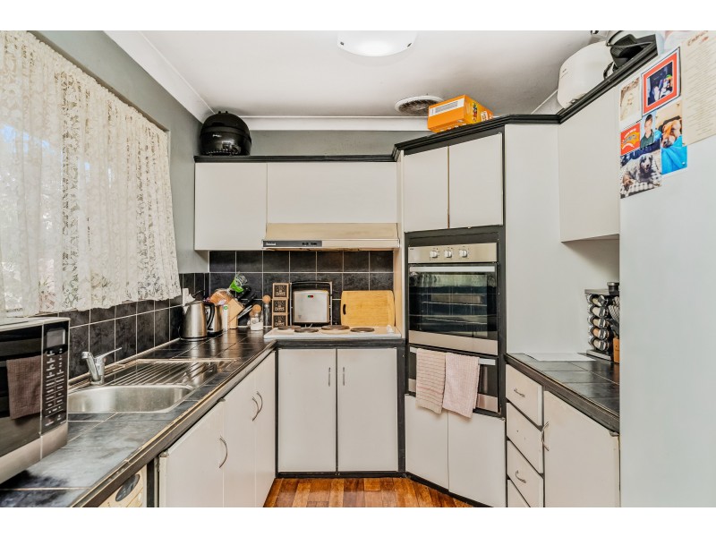 17 Cotherstone Road, Kalamunda WA 6076