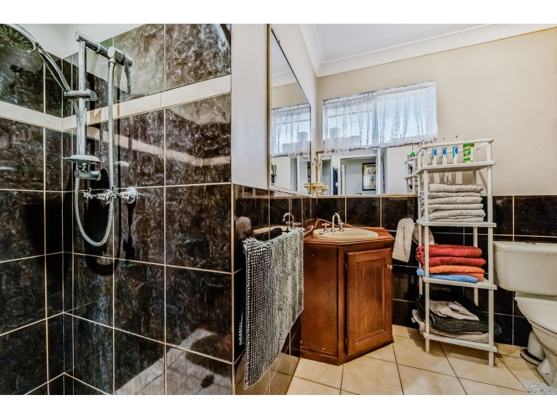 17 Cotherstone Road, Kalamunda WA 6076