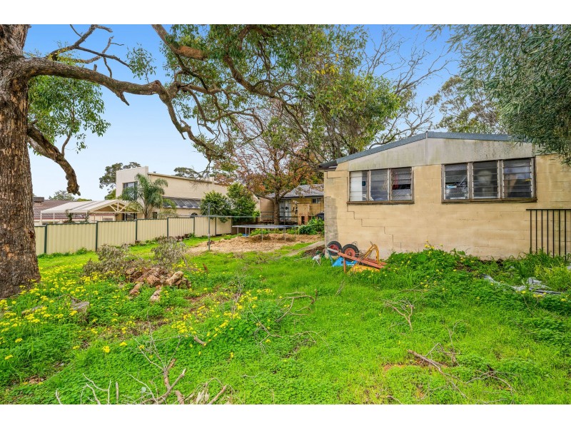 17 Cotherstone Road, Kalamunda WA 6076