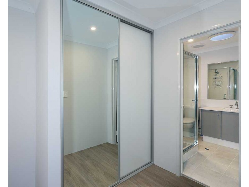 4/30 Albemarle Way, High Wycombe WA 6057