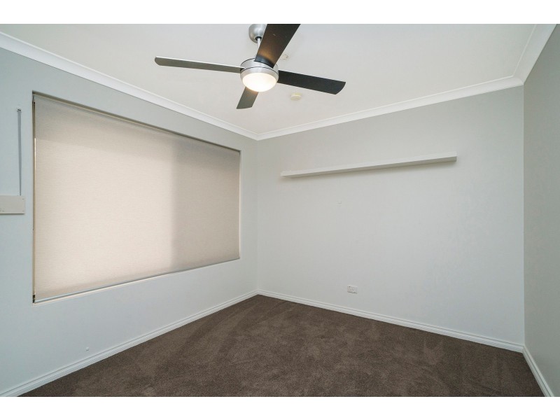 4 Kardier Mews, Viveash WA 6056