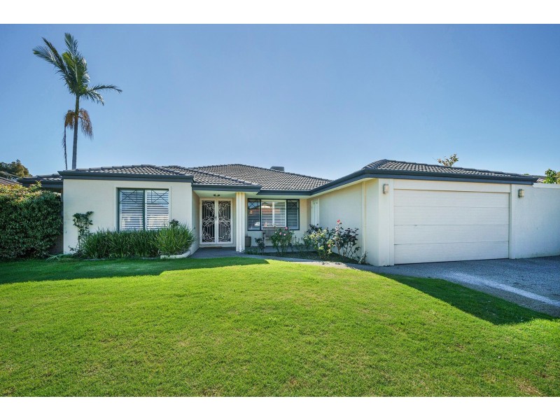 4 Kardier Mews, Viveash WA 6056