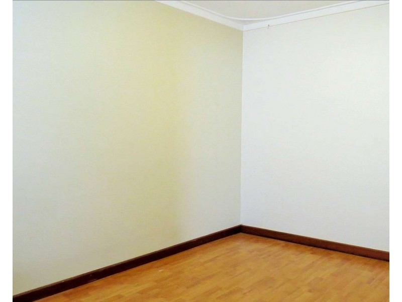 2/4 Abercorn Road, Forrestfield WA 6058