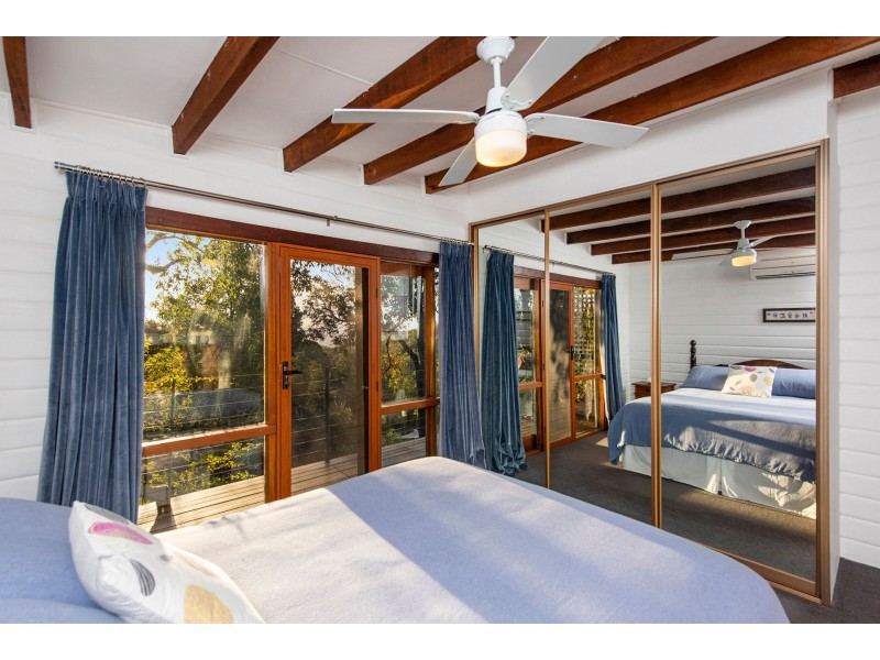 16 Lascelles Parade, Gooseberry Hill WA 6076