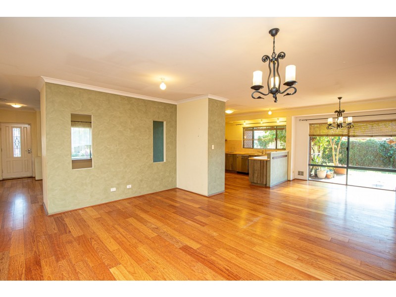 20 Lambertia Crescent, High Wycombe WA 6057