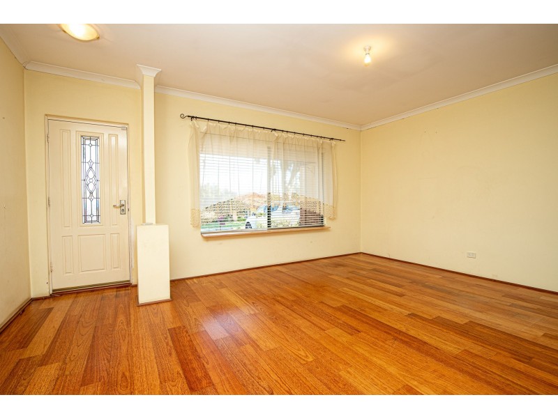 20 Lambertia Crescent, High Wycombe WA 6057