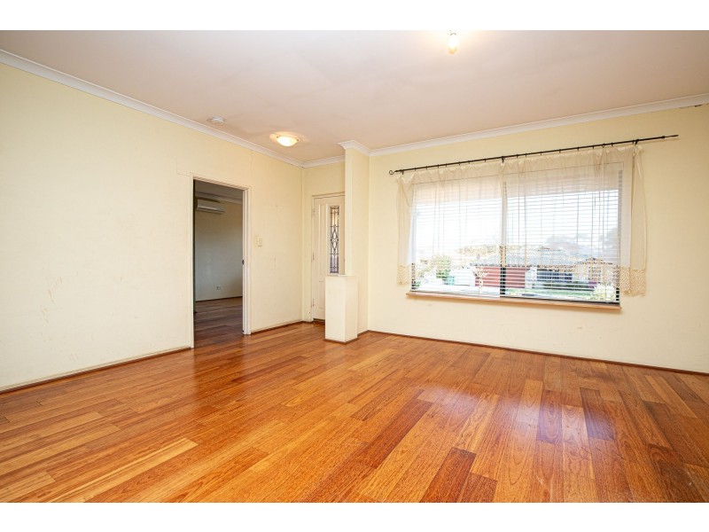 20 Lambertia Crescent, High Wycombe WA 6057