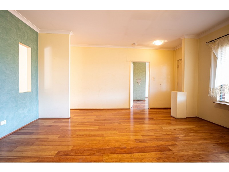 20 Lambertia Crescent, High Wycombe WA 6057