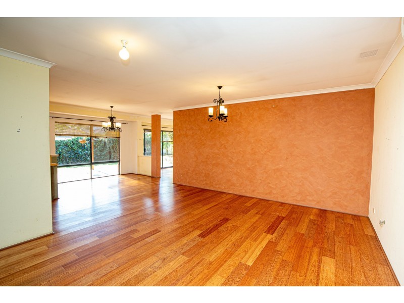 20 Lambertia Crescent, High Wycombe WA 6057