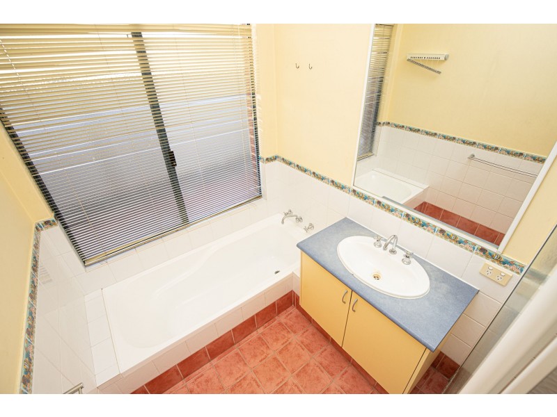 20 Lambertia Crescent, High Wycombe WA 6057