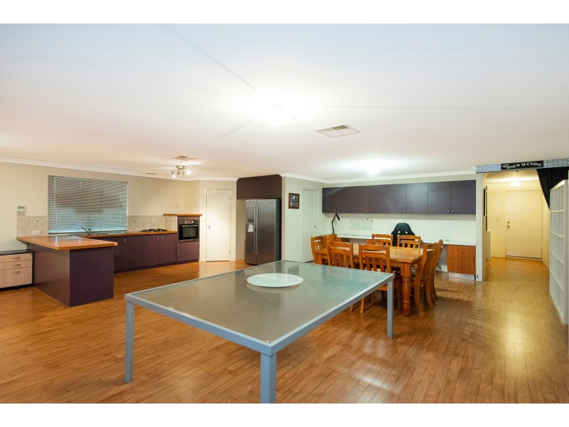 58 Larwood Crescent, High Wycombe WA 6057