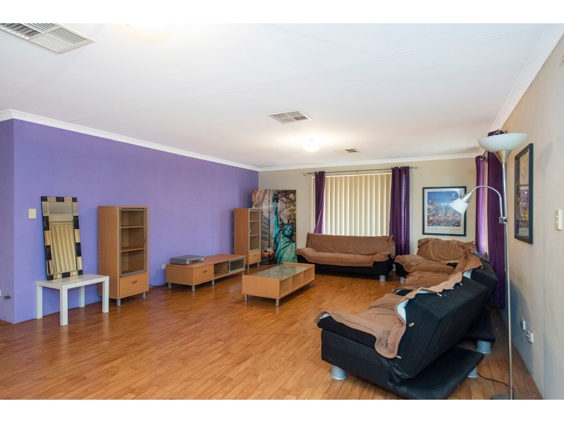 58 Larwood Crescent, High Wycombe WA 6057