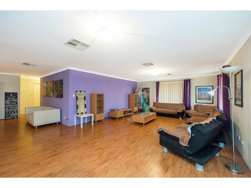 58 Larwood Crescent, High Wycombe WA 6057