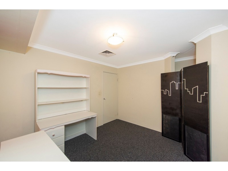 58 Larwood Crescent, High Wycombe WA 6057