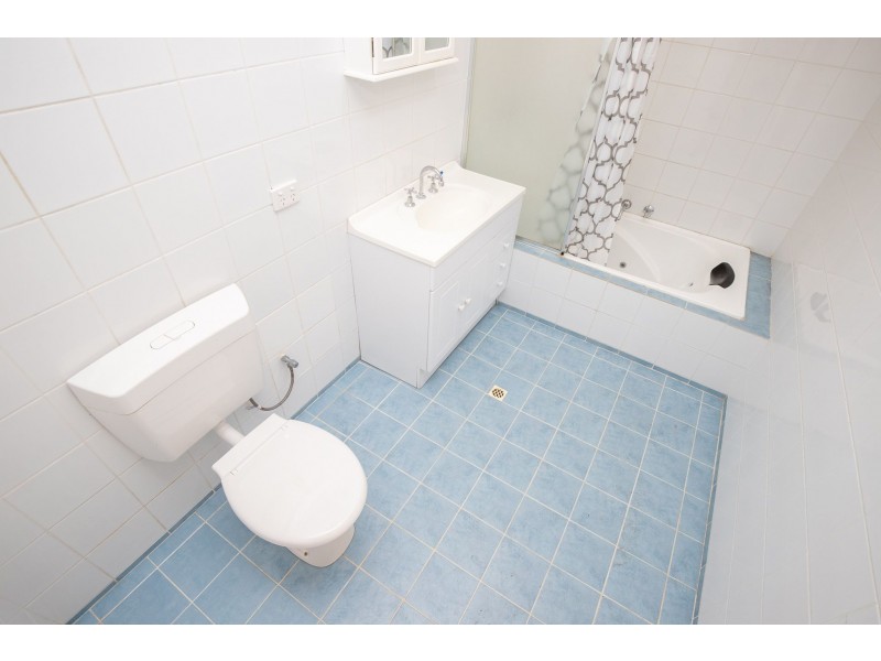 25 Cumberland Road, Forrestfield WA 6058