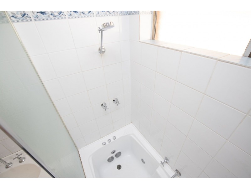 25 Cumberland Road, Forrestfield WA 6058