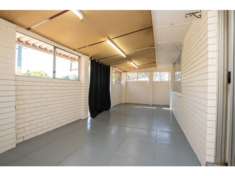 25 Cumberland Road, Forrestfield WA 6058