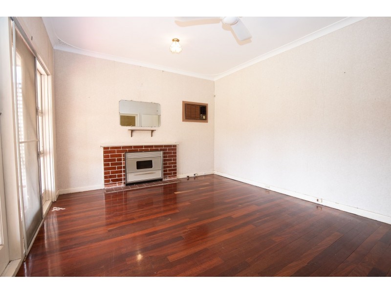 6 Fernan Road, High Wycombe WA 6057