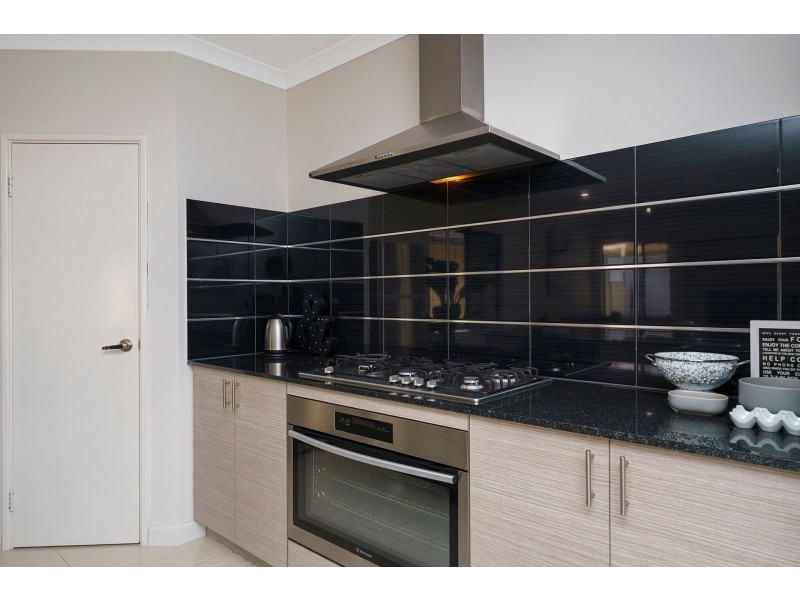 12 Bluebell Avenue, High Wycombe WA 6057