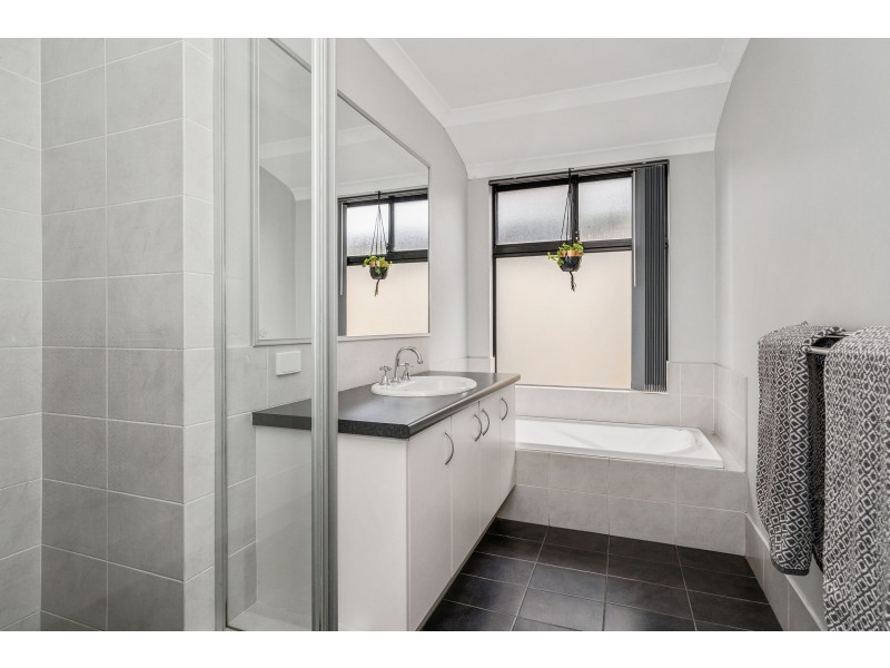 20A Swan Road, High Wycombe WA 6057