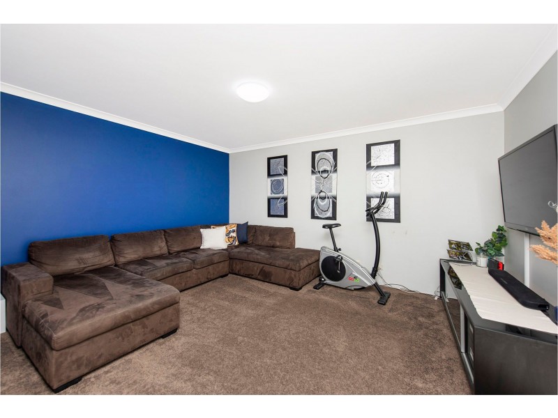 5 Banks Place, High Wycombe WA 6057