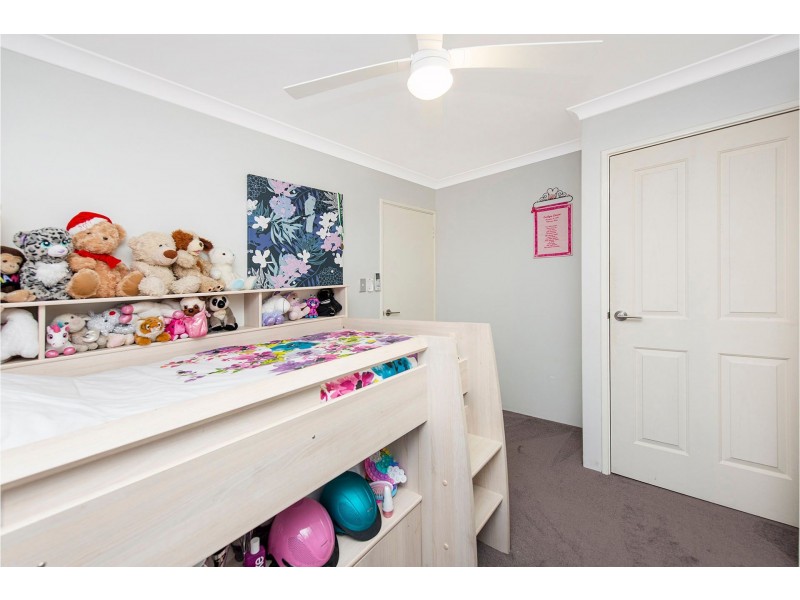 5 Banks Place, High Wycombe WA 6057