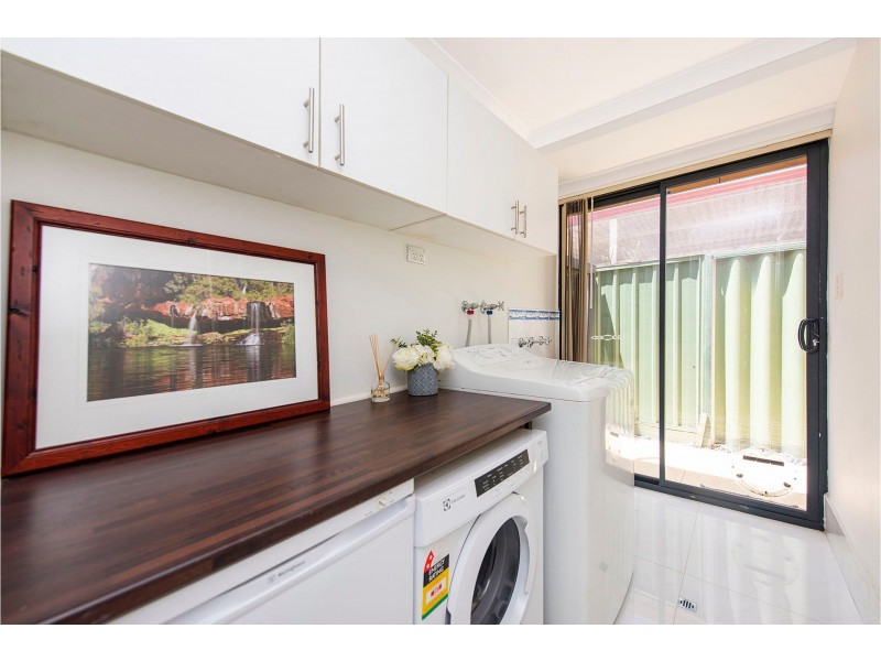 5 Banks Place, High Wycombe WA 6057