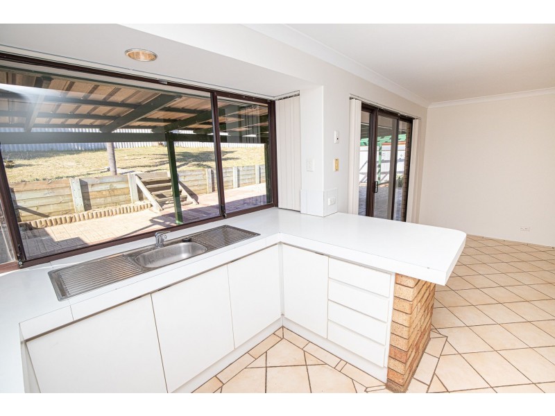 157 Elderberry Drive, South Lake WA 6164