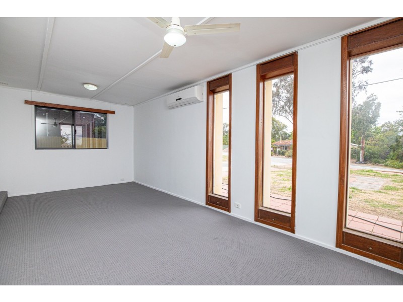 21 Noel Street, Helena Valley WA 6056