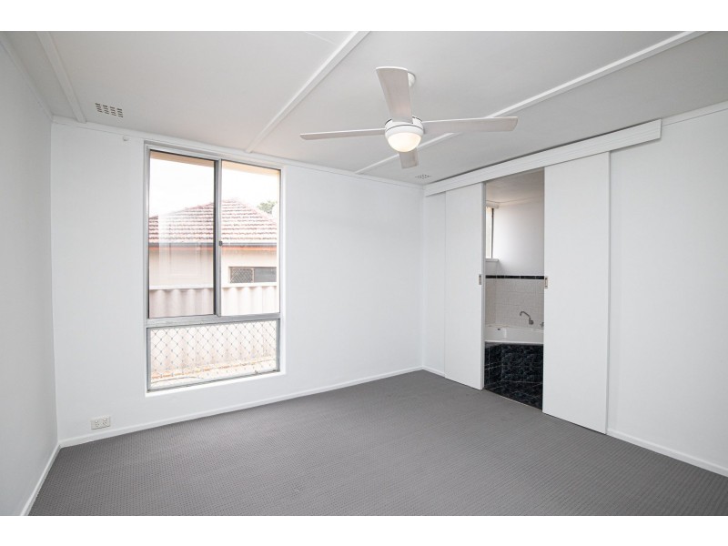 21 Noel Street, Helena Valley WA 6056