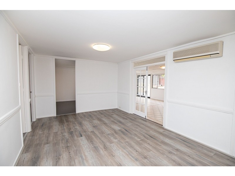 21 Noel Street, Helena Valley WA 6056