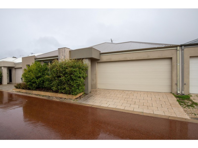 5/3 Kaoriki Court, Maida Vale WA 6057