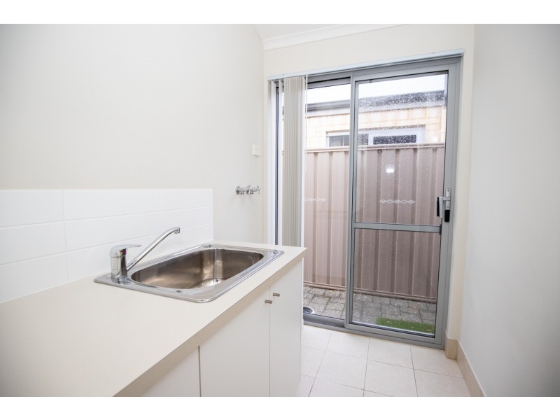 5/3 Kaoriki Court, Maida Vale WA 6057