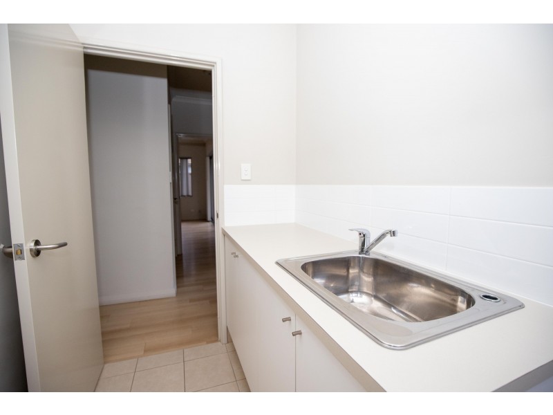 5/3 Kaoriki Court, Maida Vale WA 6057