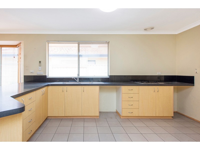 4 Catspaw Way, High Wycombe WA 6057