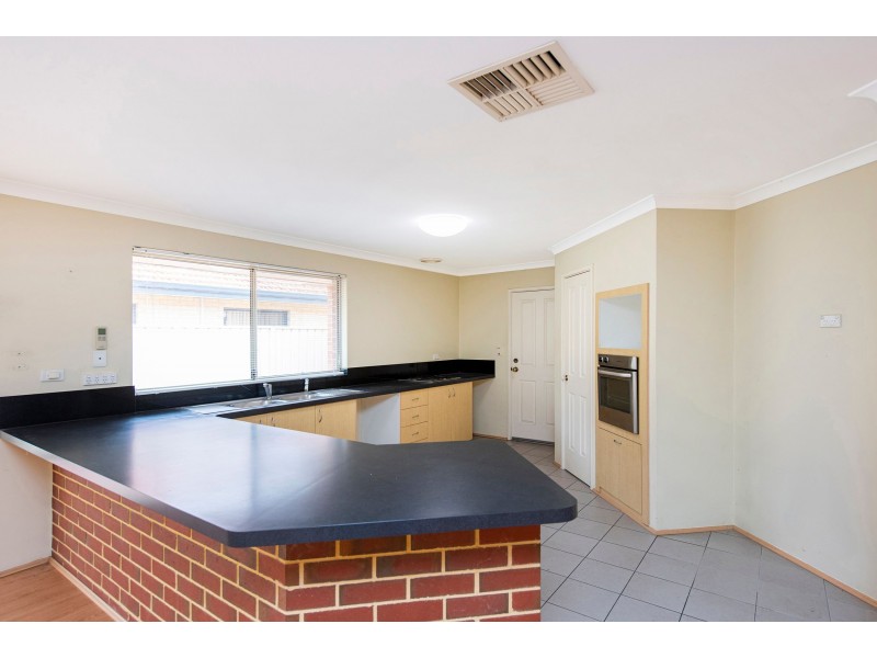 4 Catspaw Way, High Wycombe WA 6057