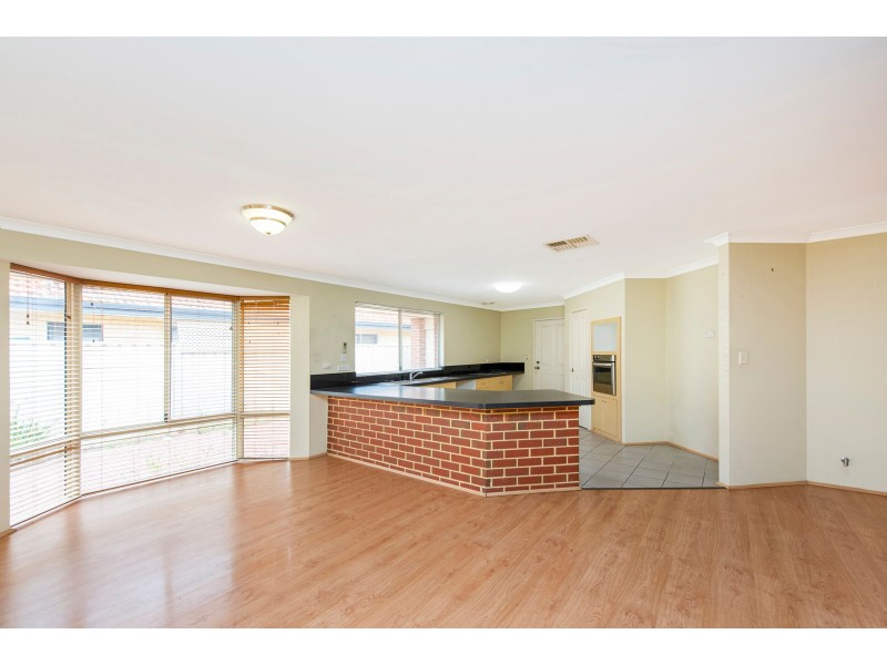 4 Catspaw Way, High Wycombe WA 6057
