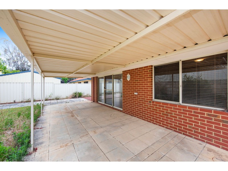 4 Catspaw Way, High Wycombe WA 6057