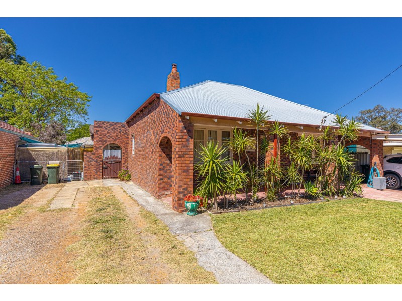 26 Kidman Avenue, South Guildford WA 6055
