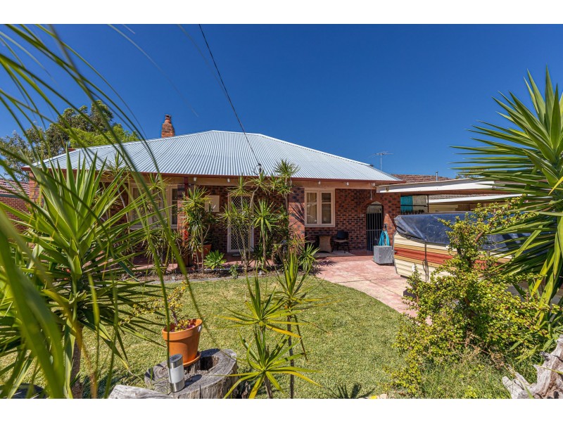 26 Kidman Avenue, South Guildford WA 6055