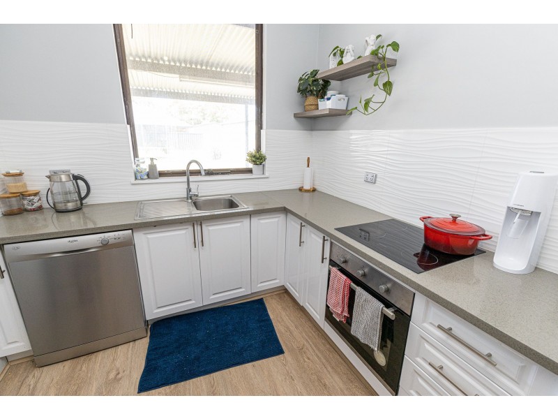 26 Kidman Avenue, South Guildford WA 6055