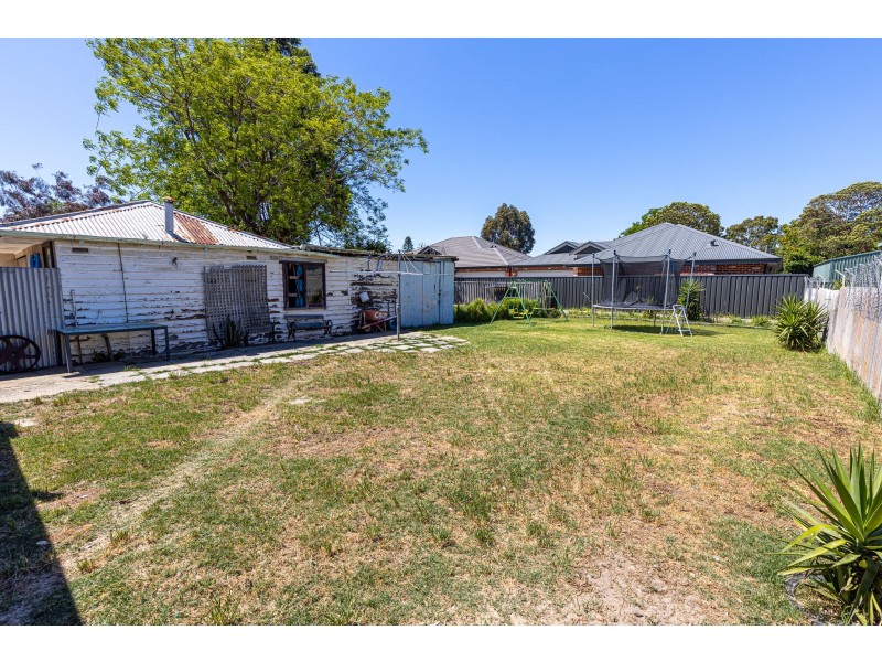 26 Kidman Avenue, South Guildford WA 6055