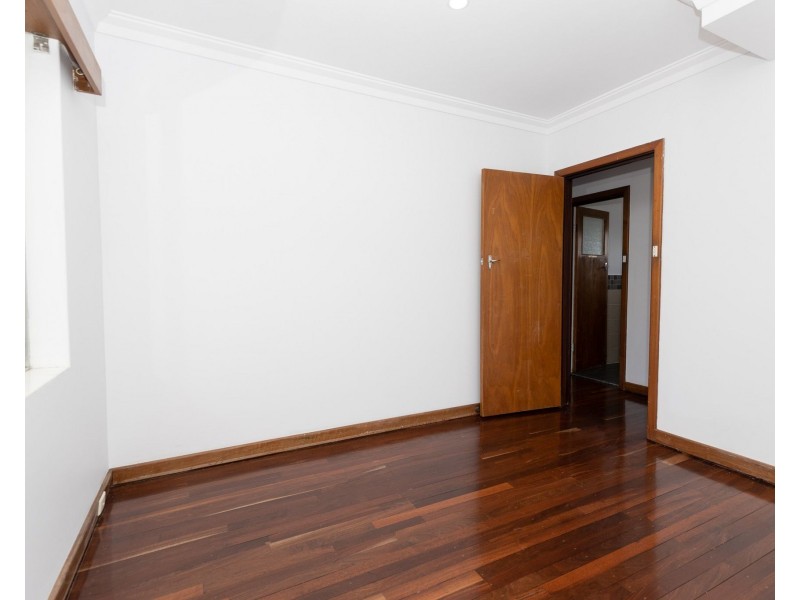 8 Barbary Road, High Wycombe WA 6057