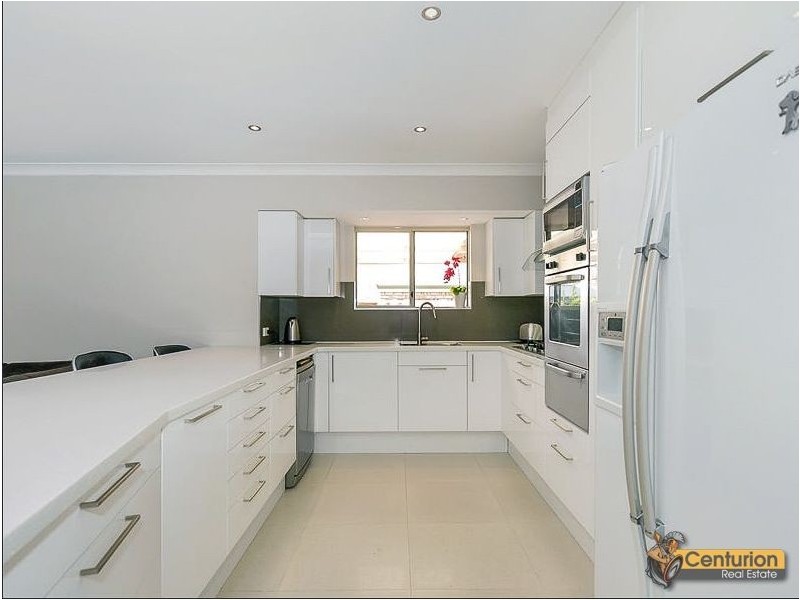 5 Curtis Street, Lesmurdie WA 6076