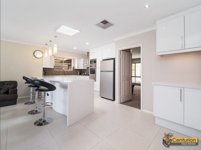 5 Curtis Street, Lesmurdie WA 6076