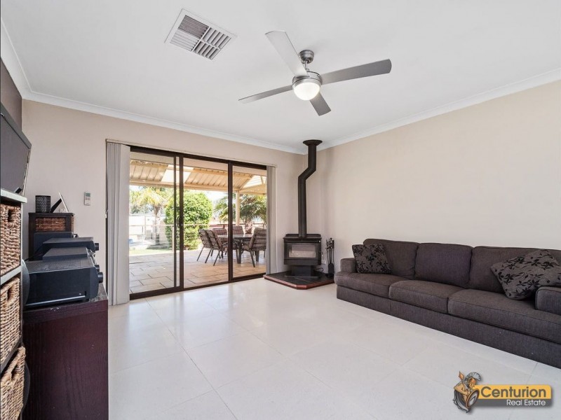 5 Curtis Street, Lesmurdie WA 6076