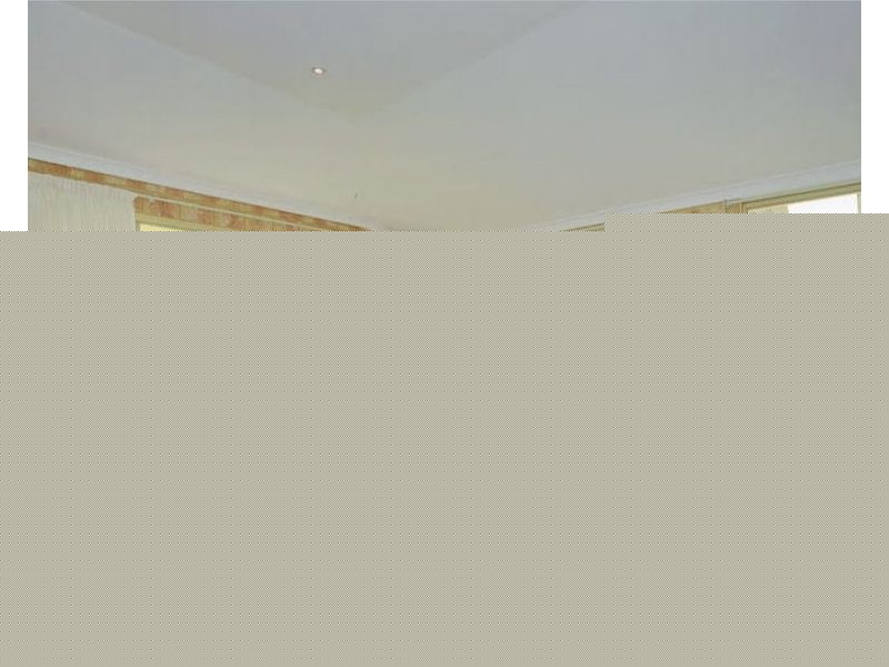 5 Warnt Court, South Guildford WA 6055